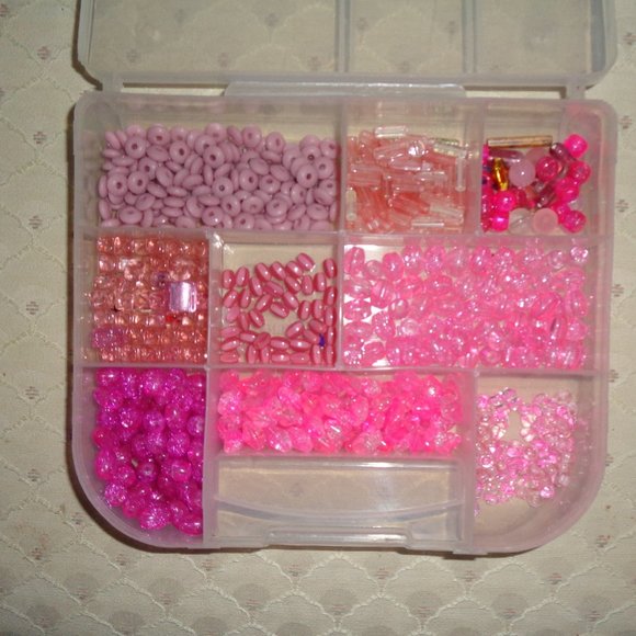 1 LB  2 OZ Craft Jewelry Making Beads & Organizer Pink All Sizes Shapes Material - Picture 1 of 6